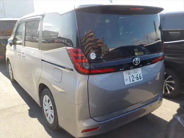 Toyota Noah X 2023 (Non Hybrid, Auction Grade 4) – Gray (1K0) | 86,399 km | Upcoming | STK-260833