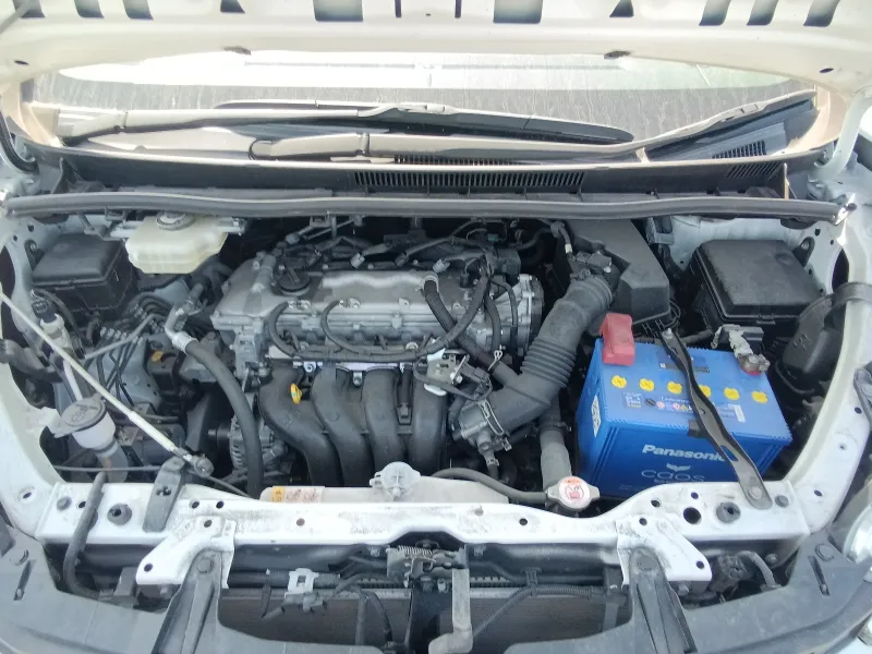 Toyota Noah G (Old Shape) 2021 (Non Hybrid, Auction Grade 3.5) – Pearl | 28,346 km | Mongla | STK-260480