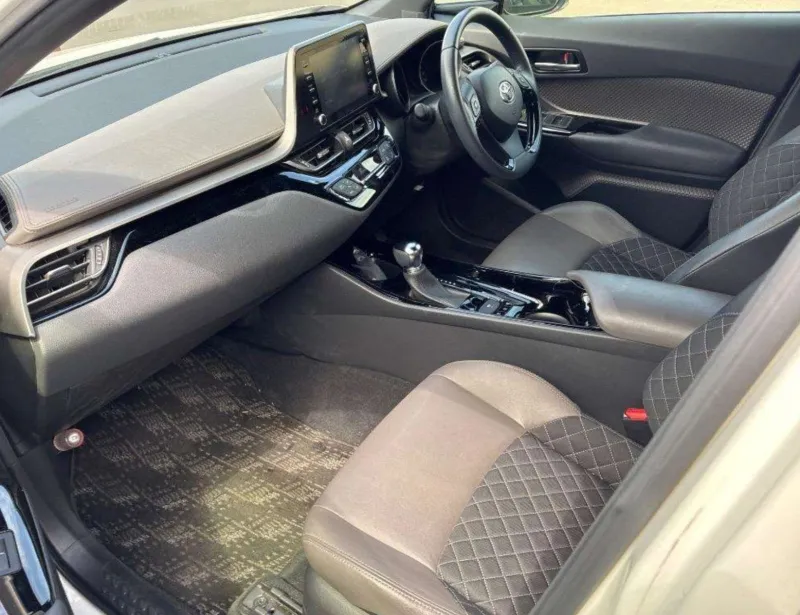 Toyota C-HR G New Shape 2021 (Hybrid, Auction Grade 3.5) – Pearl | 21,159 km | Upcoming | STK-260598