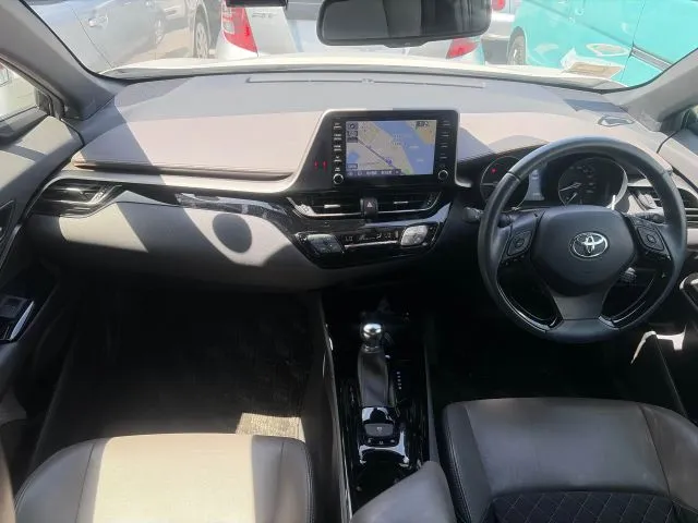 Toyota C-HR G New Shape 2021 (Hybrid, Auction Grade 3.5) – Pearl | 21,159 km | Upcoming | STK-260598