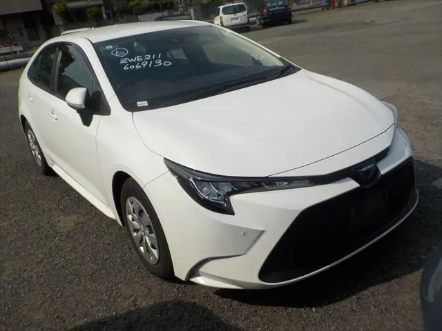 Toyota Corolla G-X 2021 (Hybrid, Auction Grade 4) – White | 90,846 km | Upcoming | STK-260853