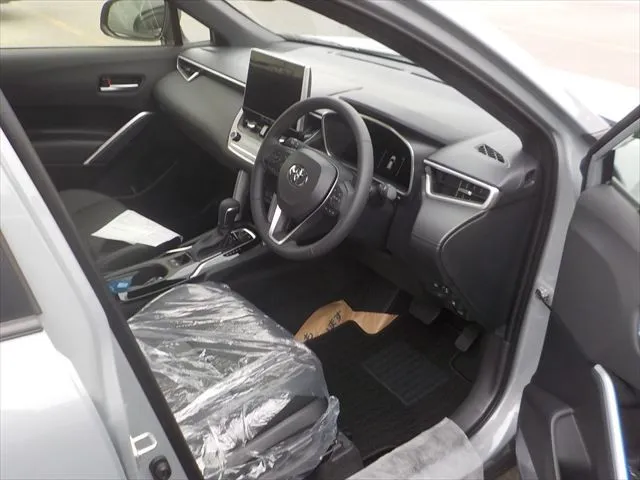 Toyota Corolla Cross Z 2024 (Hybrid, Auction Grade 5) – Nardo Gray | 11,000 km | Showroom | STK-260656