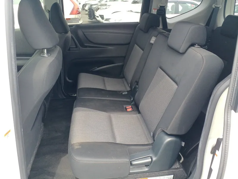 Toyota SIENTA G 2021 (Hybrid, Auction Grade 3.5) – Pearl | 100,799 km | Upcoming | STK-260607