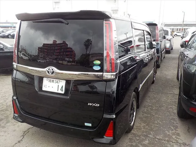 Toyota Noah Si WXB II 2020 (Non Hybrid, Auction Grade 4) – Black | 47,719 km | Dhaka | STK-260827