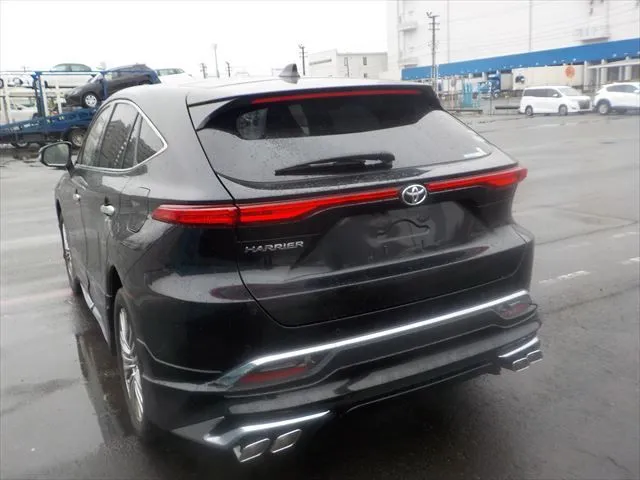 Toyota Harrier Z Leather 2020 (Petrol, Auction Grade 4.5) – Black (219) | 46,500 km | Dhaka | STK-260901