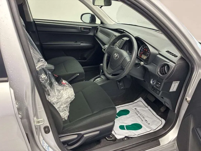 Toyota Axio EX 2021 (Non Hybrid, Auction Grade 4) – Silver | 44,400 km | Upcoming | STK-260523
