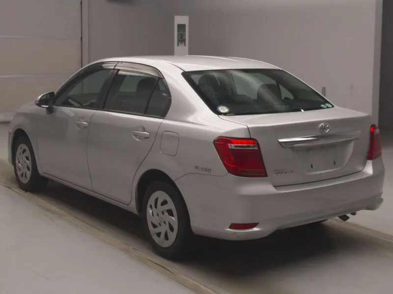 Toyota Axio EX 2021 (Non Hybrid, Auction Grade 4) – Silver | 41,000 km | Upcoming | STK-260524