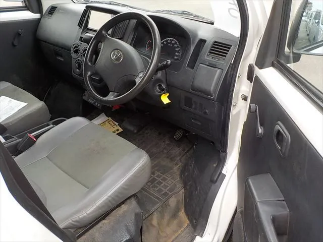 Toyota TownAce DX 2020 (Non Hybrid, Auction Grade R-FRONT) – White | 62,334 km | Dhaka | STK-260811