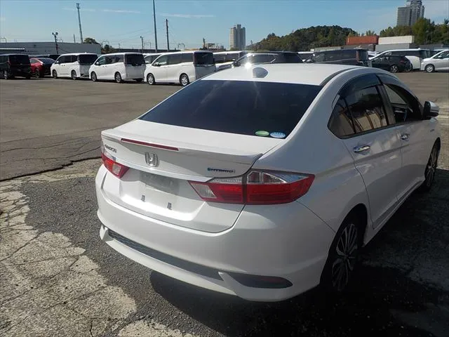 Honda Grace EX 2020 (Hybrid, Auction Grade 3.5) – Pearl | 65,554 km | STK-260376