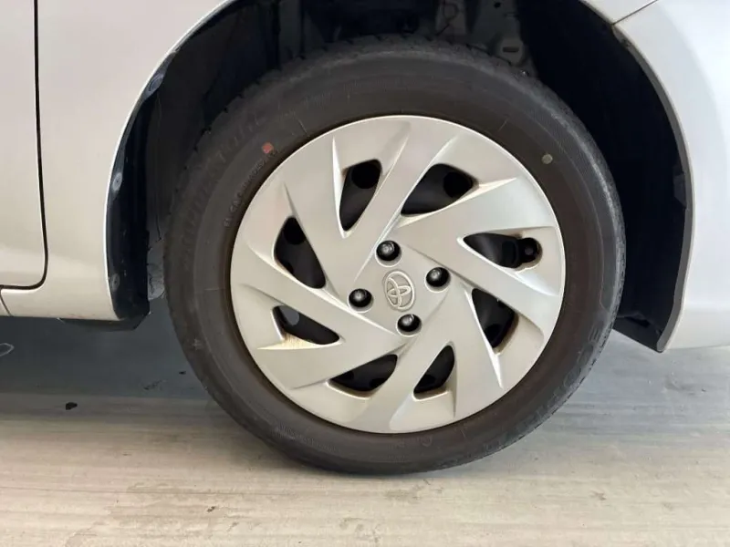 Toyota Axio EX 2021 (Non Hybrid, Auction Grade 4) – Silver | 41,000 km | Upcoming | STK-260524