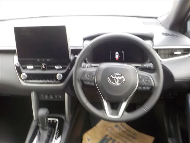 Toyota Corolla Cross Z 2024 (Hybrid, Auction Grade 5) – Nardo Gray | 11,000 km | Showroom | STK-260656