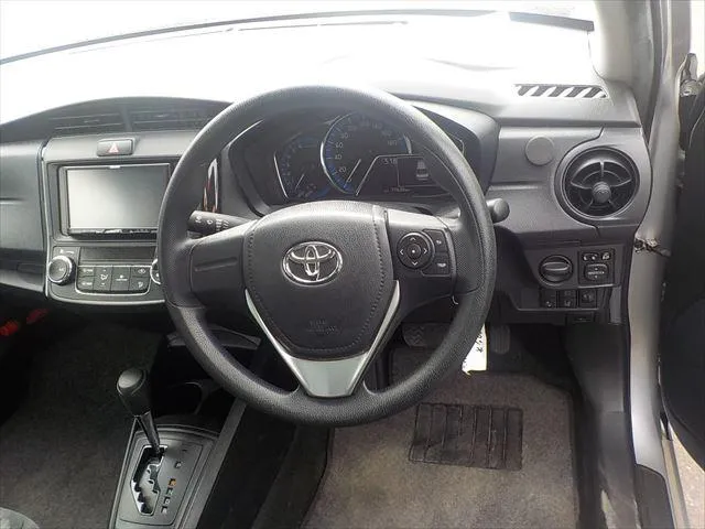 Toyota Axio X 2018 (Hybrid, Auction Grade 4) – Silver | 77,628 km | ECB Showroom | STK-260084