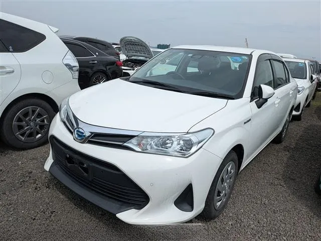 Toyota Axio EX 2020 (Hybrid, Auction Grade R) – White | 77,534 km | ECB Showroom | STK-250268