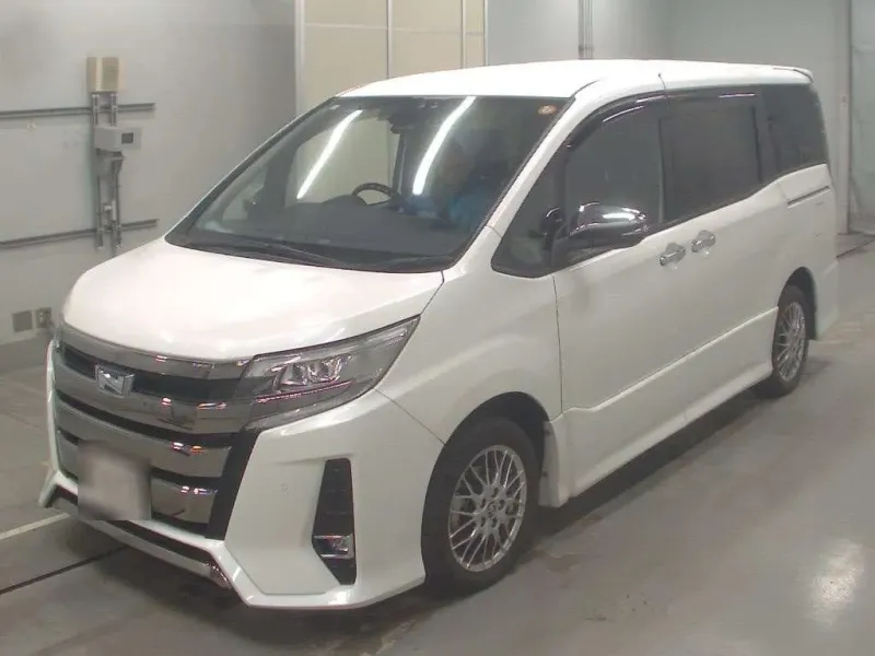 Toyota Noah SI WXB-3 2021 (Hybrid, Auction Grade 4) – Pearl | 69,658 km | Dhaka Ready | STK-260453