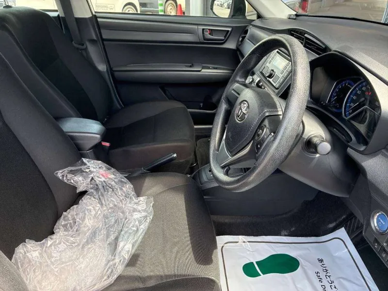 Toyota Axio EX 2021 (Hybrid, Auction Grade 4.5) – White | 59,000 km | Upcoming | STK-260506
