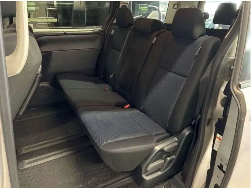 Toyota Noah X Smart 2021 (Non Hybrid, Auction Grade 4) – Silver | 88,289 km | Upcoming | STK-260611