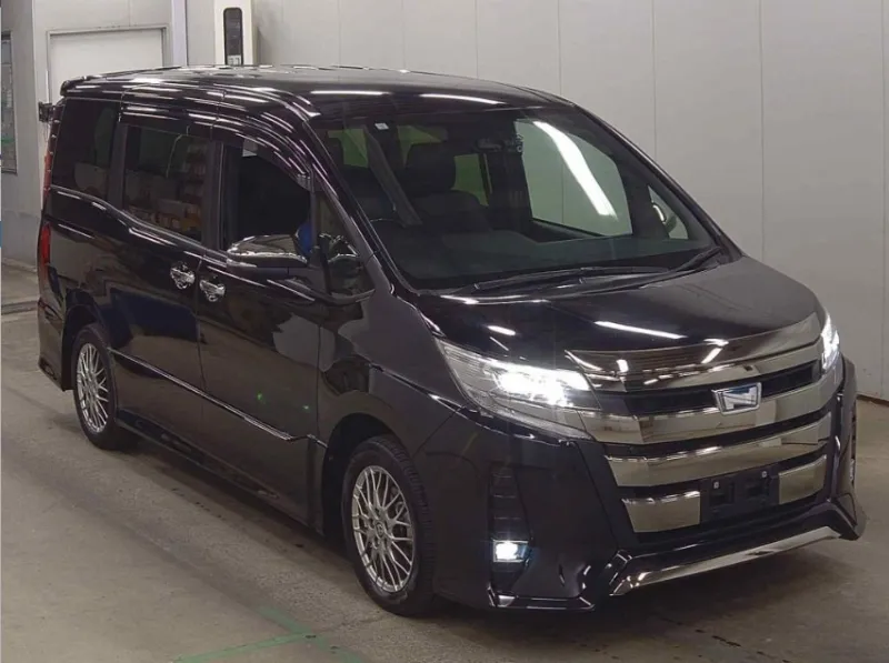 Toyota Noah Si WXB III 2021 (Hybrid, Auction Grade 4) – Black | 112,500 km | Upcoming | STK-260534