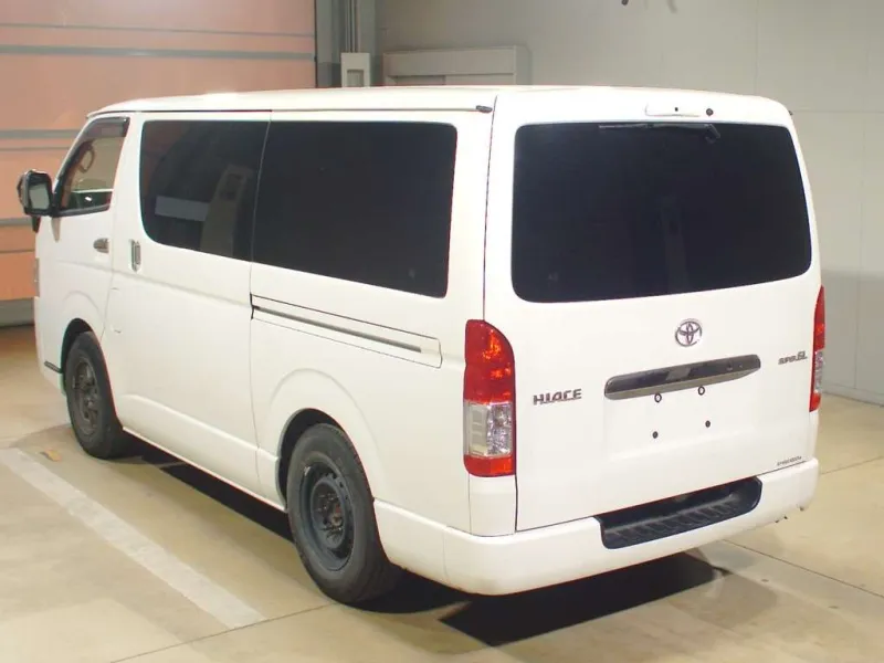 Toyota Hiace Super GL Dark Prime II 2022 (Non Hybrid, Auction Grade 4) – Pearl | 35,000 km | Upcoming | STK-260542