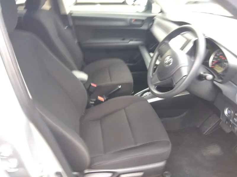Toyota Fielder EX 2020 (Non Hybrid, Auction Grade 4.5) – Silver | 73,160 km | ECB Showroom | STK-250016