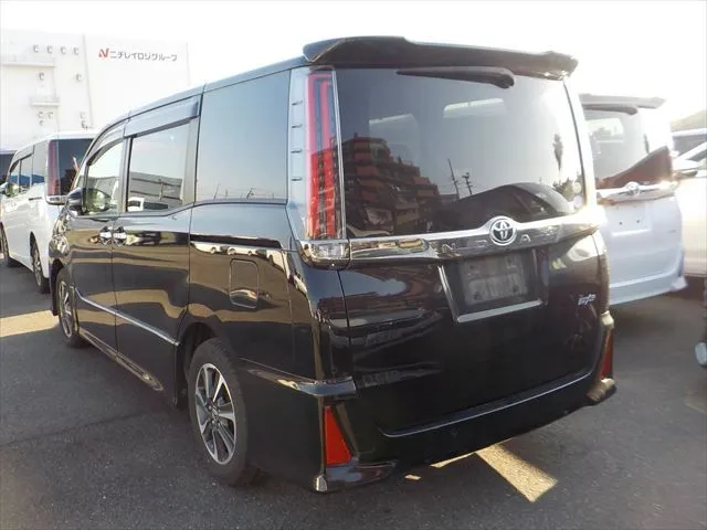 Toyota Noah Si WXB II 2020 (Non Hybrid, Auction Grade 4.5) – Black | 77,708 km | Dhaka | STK-260828