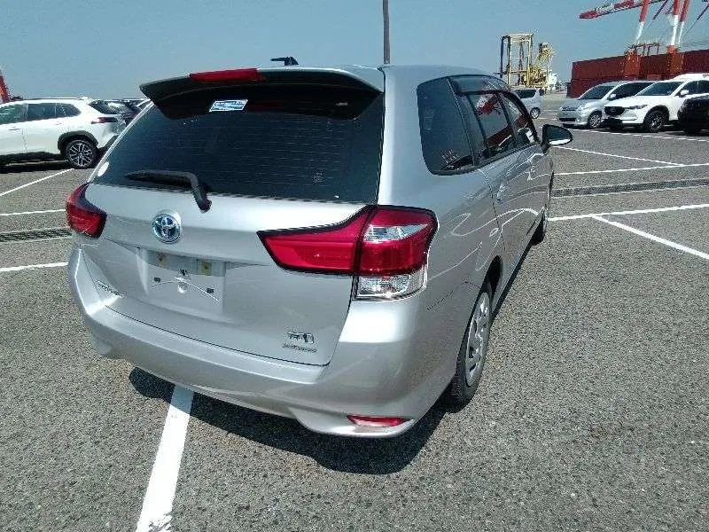Toyota Fielder EX 2021 (Hybrid, Auction Grade 4) – Silver | 76,000 km | Upcoming | STK-260975