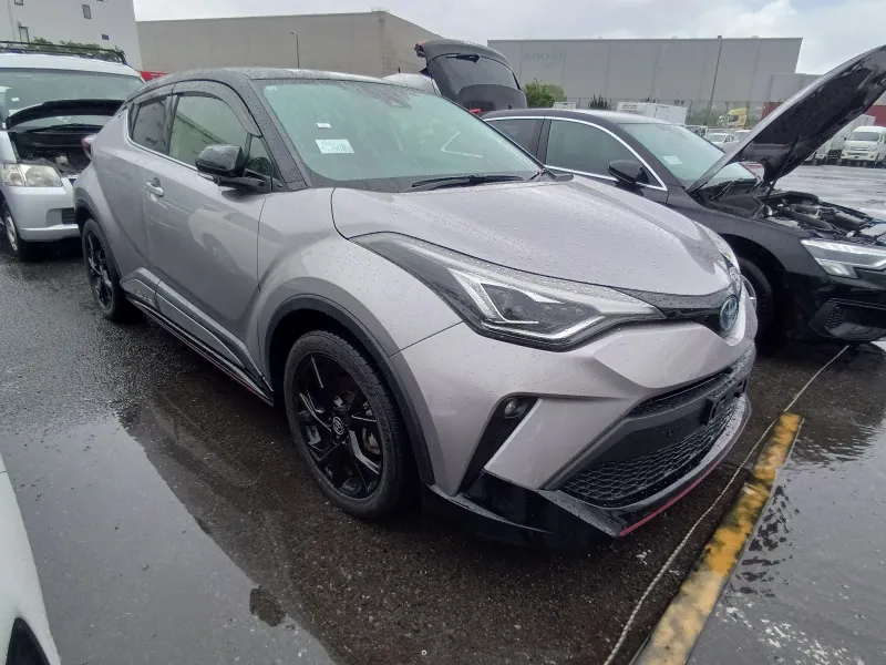 Toyota C-HR G 2020 (Hybrid, Auction Grade 3.5) – GREY | 70,000 km | Dhaka | STK-250072