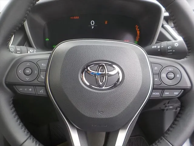 Toyota Corolla Cross Z 2024 (Hybrid, Auction Grade 5) – Nardo Gray | 11,000 km | Showroom | STK-260656