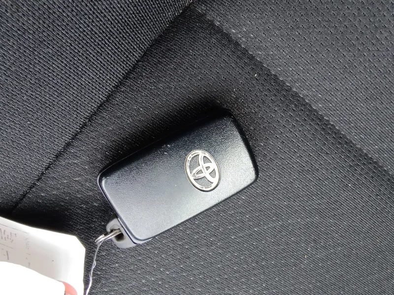 Toyota Axio EX 2021 (Hybrid, Auction Grade 4) – Silver | 31,700 km | Upcoming | STK-260507