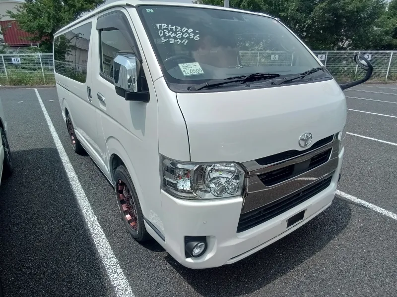 Toyota Hiace SGL Dark Prime II 2021 (Non Hybrid, Auction Grade 4) – Pearl | 47,265 km | Incoming | STK-260491