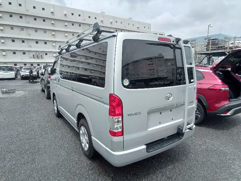 Toyota Hiace Super GL 2021 (Non Hybrid, Auction Grade 3.5) – Silver | 166,000 km | Upcoming | STK-260625