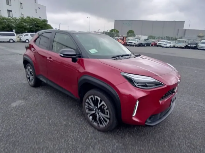 Toyota YARIS CROSS Z 2021 (Hybrid, Auction Grade 4.5) – Red Two-Tone | 24,000 km | STK-260674