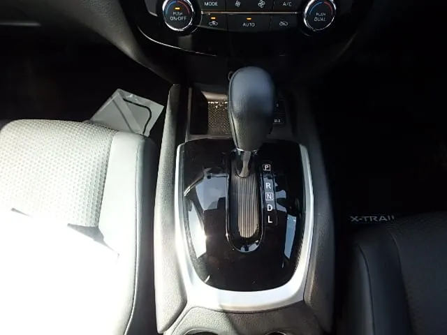 Nissan X-Trail  2018 (Hybrid, Auction Grade R) – Black | 32,000 km | Dhaka | STK-260604
