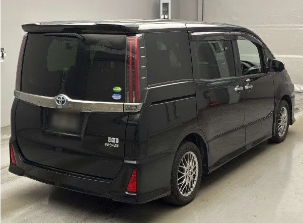 Toyota Noah Si WXB III 2021 (Hybrid, Auction Grade 4) – Black | 108,000 km | Upcoming | STK-260536