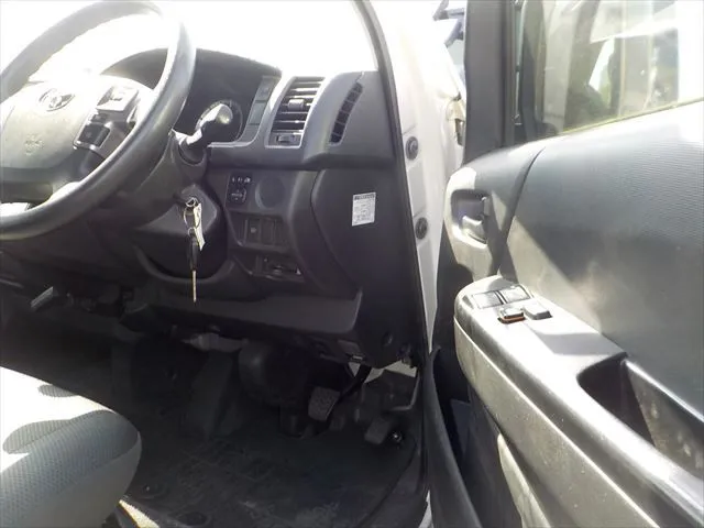 Toyota Hiace DX-PW 2021 (Non Hybrid, Auction Grade 3.5) – White | 117,356 km | Upcoming | STK-260909