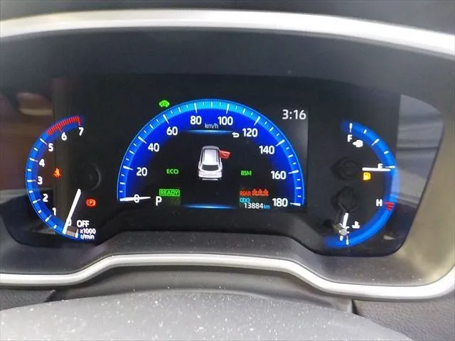 Toyota Corolla Cross Z 2022 (Hybrid, Auction Grade 4.5) – Black | 13,000 km | Showroom | STK-260657