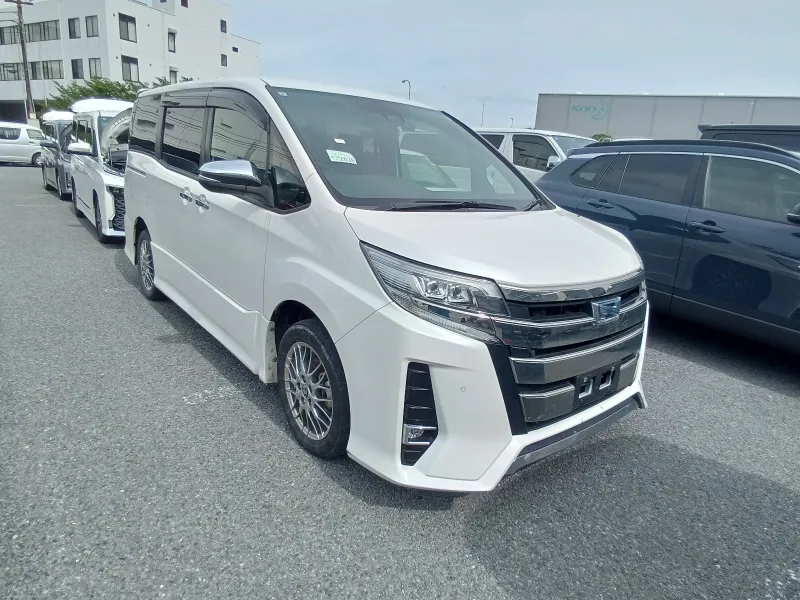 Toyota Noah Si WXB III 2021 (Hybrid, Auction Grade 4) – Pearl | 58,615 km | Incoming | STK-260477
