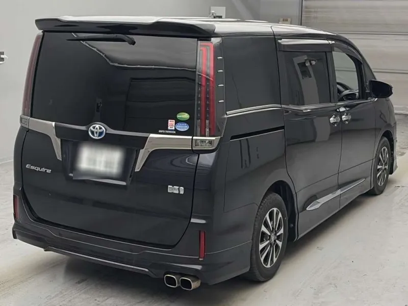 Toyota Esquire GI Premium 2021 (Hybrid, Auction Grade 4.5) – Black | 82,600 km | Upcoming | STK-260537