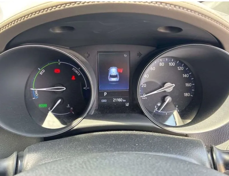 Toyota C-HR G New Shape 2021 (Hybrid, Auction Grade 3.5) – Pearl | 21,159 km | Upcoming | STK-260598