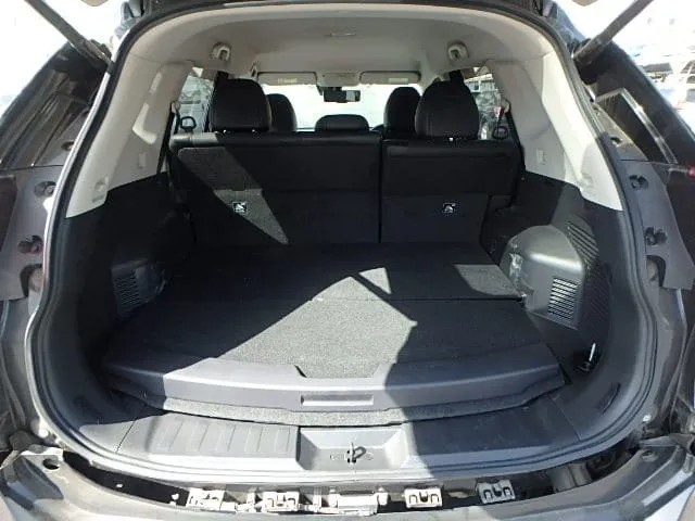 Nissan X-Trail  2018 (Hybrid, Auction Grade R) – Black | 32,000 km | Dhaka | STK-260604