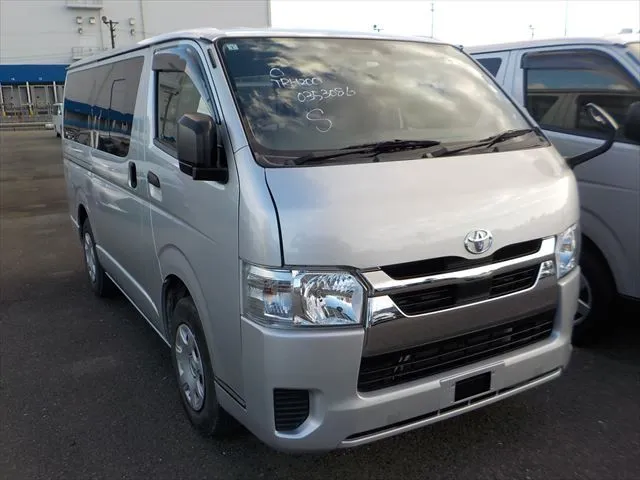 Toyota Hiace GL 2021 (Non Hybrid, Auction Grade 4) – Silver | 50,030 km | Dhaka | STK-260907