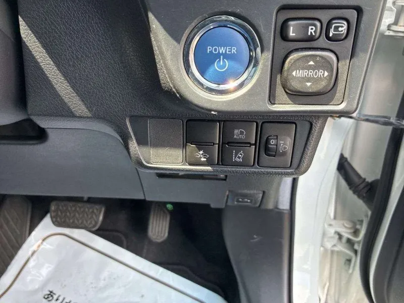 Toyota Axio EX 2021 (Hybrid, Auction Grade 4) – White | 40,000 km | Port | STK-260495