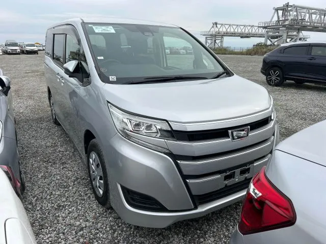 Toyota Noah XL 2020 (Non Hybrid, Auction Grade RA) – Silver | 57,358 km | Dhaka | STK-260609