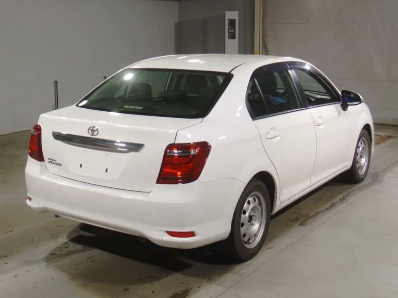 Toyota Axio EX 2021 (Non Hybrid, Auction Grade 4) – White | 25,400 km | Upcoming | STK-260527