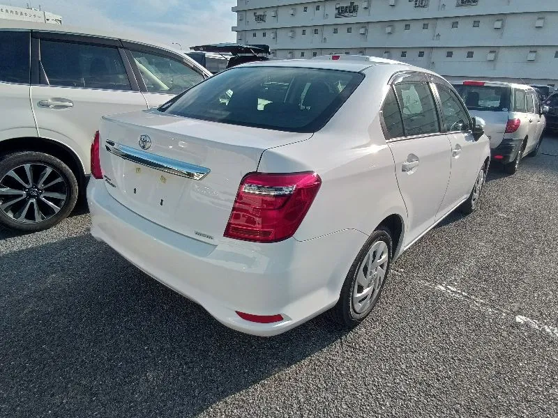 Toyota Axio EX 2021 (Non Hybrid, Auction Grade 3.5) – White | 104,230 km | Upcoming | STK-260621