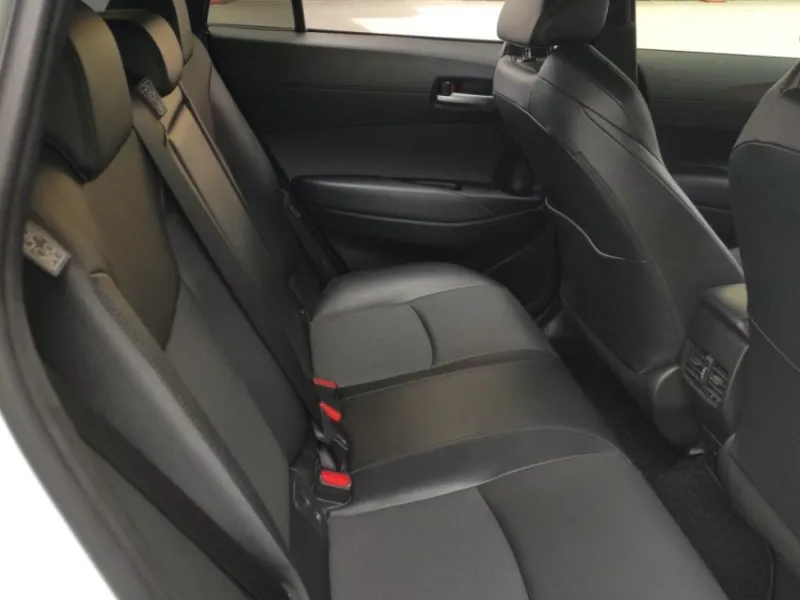 Toyota Corolla Cross G 2022 (Hybrid, Auction Grade 4.5) – Pearl | 55,136 km | ECB Showroom | STK-250294