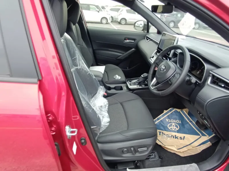 Toyota Corolla Cross Z 2026 (Hybrid, Auction Grade S) – Red Two-Tone | End June | STK-260589