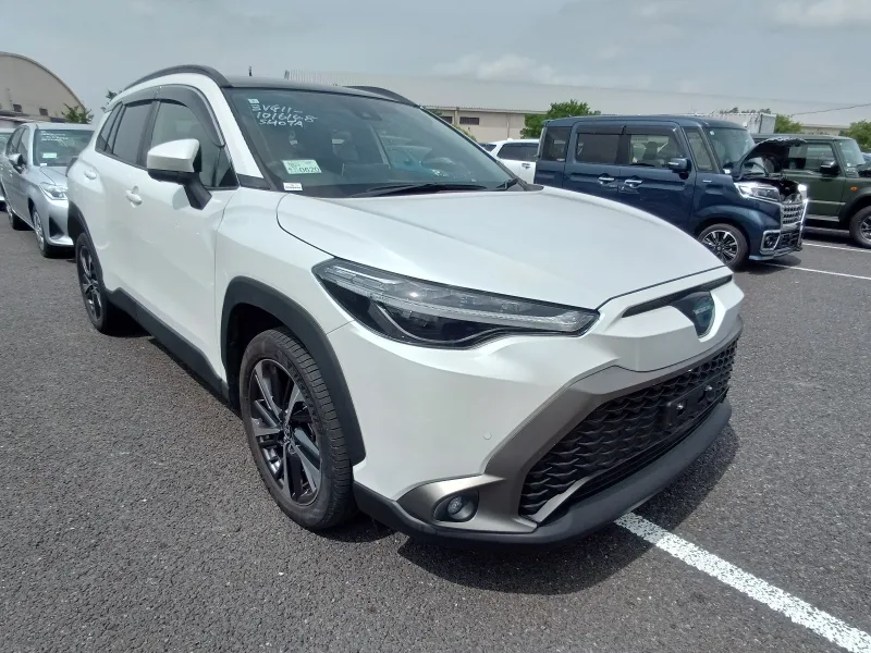 Toyota Corolla Cross Z 2022 (Hybrid, Auction Grade 4) – Pearl | 15,458 km | Mongla | STK-260472