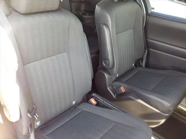 Toyota Noah G 2023 (Non Hybrid, Auction Grade 4) – Pearl | 102,110 km | STK-260830