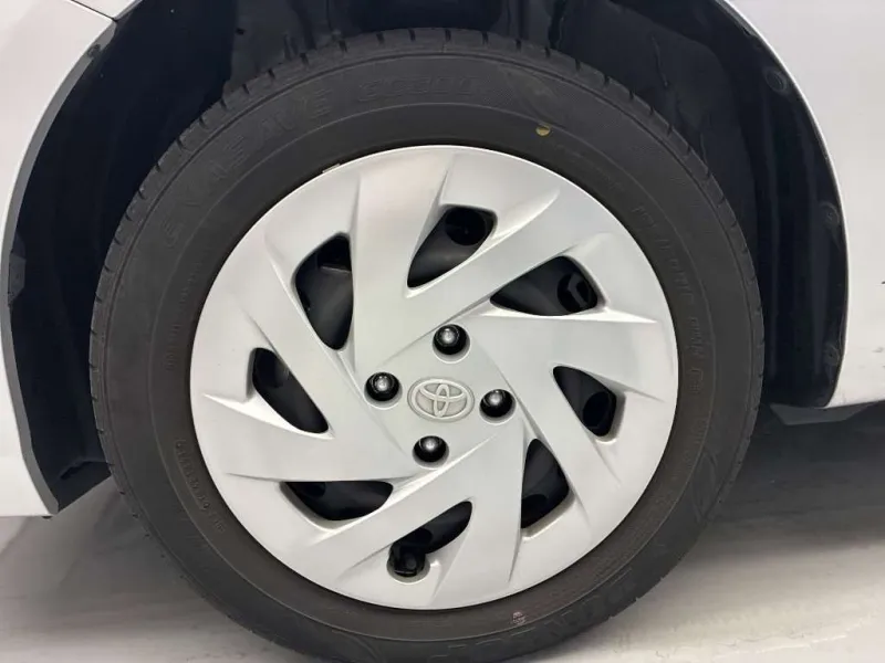Toyota Axio EX 2021 (Hybrid, Auction Grade 4.5) – Silver | 45,000 km | Upcoming | STK-260509
