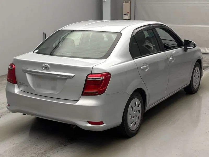 Toyota Axio EX 2021 (Non Hybrid, Auction Grade 4) – Silver | 22,000 km | Upcoming | STK-260521